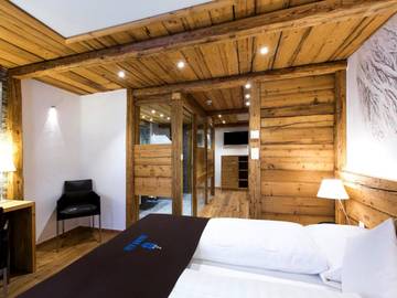 Hôtel pour 2 personnes, avec jardin et terrasse, animaux acceptés à Zernez
