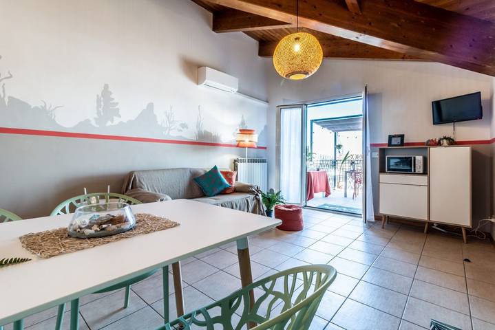 Appartamento intero, Gioiello Marino a due passi dalla spiaggia [Vista Mare, Balcone, Posto Auto, Ac, Wifi] in Odeon (Tortoreto), Tortoreto (Comune)