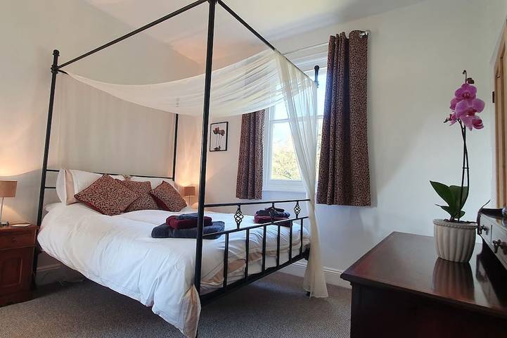 Hinton Lodge - Ländlicher Viktorianer Vier Sterne Hütte in ruhiger Landlage. in Wiltshire