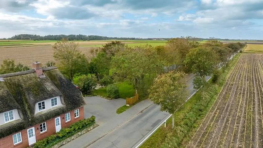 Ferienwohnung für 4 Personen, mit Garten und Terrasse in Borgsum