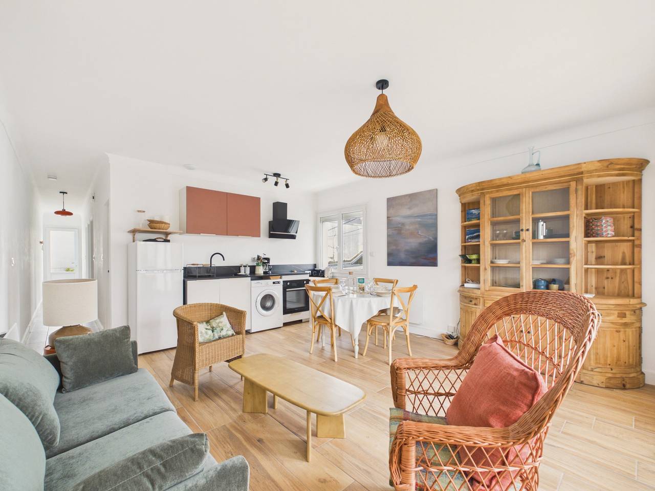Appartement entier, Plage à pied, appart. 2 adultes 2 enfants in Saint-Hilaire-de-Riez, Vallée de la Loire