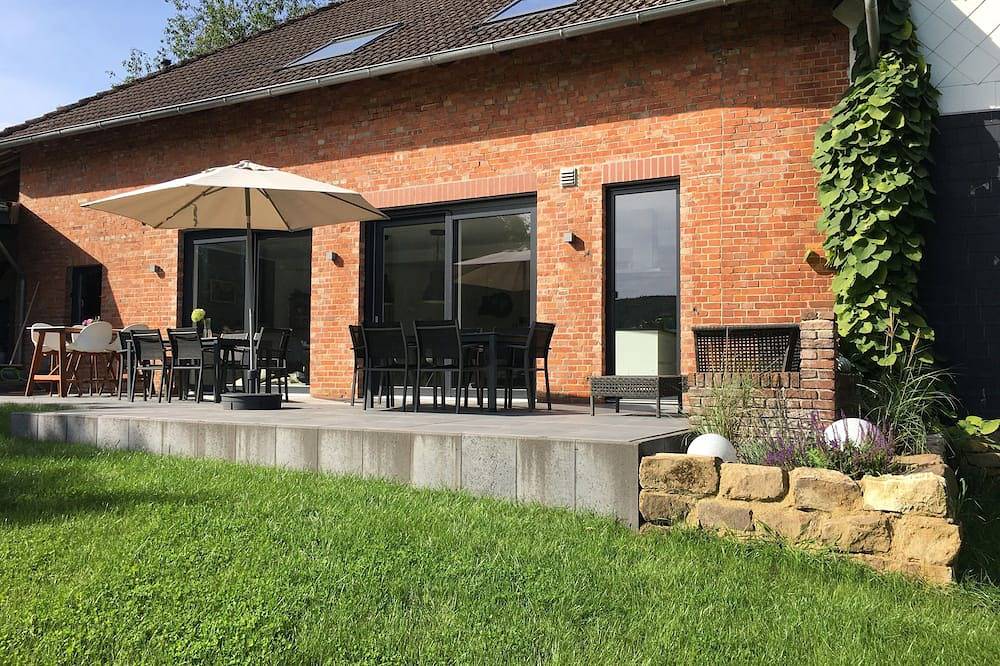 Lofthof, modernes Ferienhaus Xxl für 20 Personen mit Billard, Kicker, Kamin in Bad Münder, Hannover und Umgebung