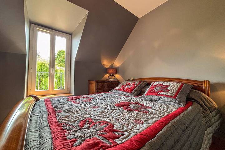Gîte pour 10 personnes, avec Jardin et Piscine à Faverolles - 2