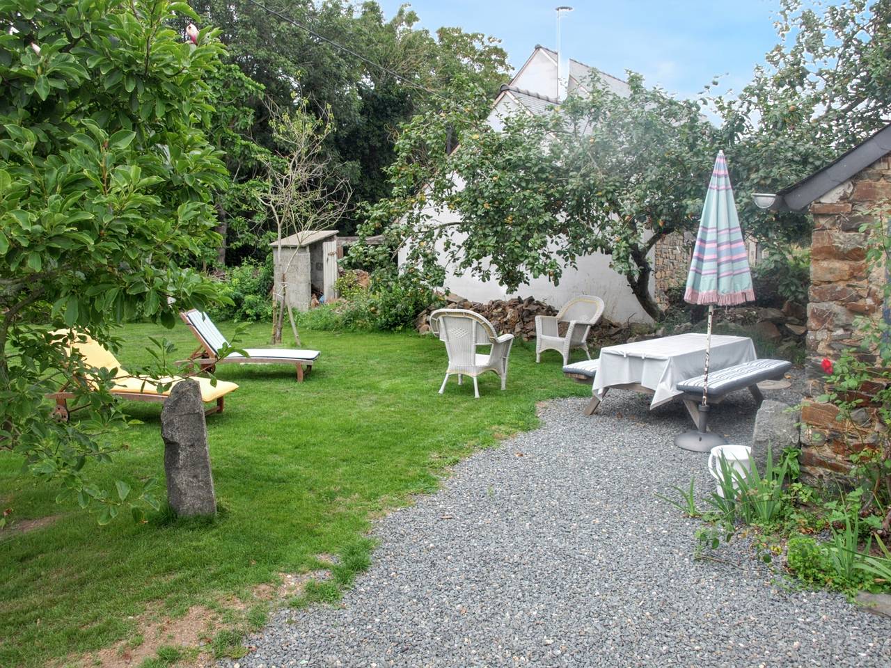 Casa encantadora en Pordic con chimenea y jardín cerrado in Pordic, Côte de Goëlo