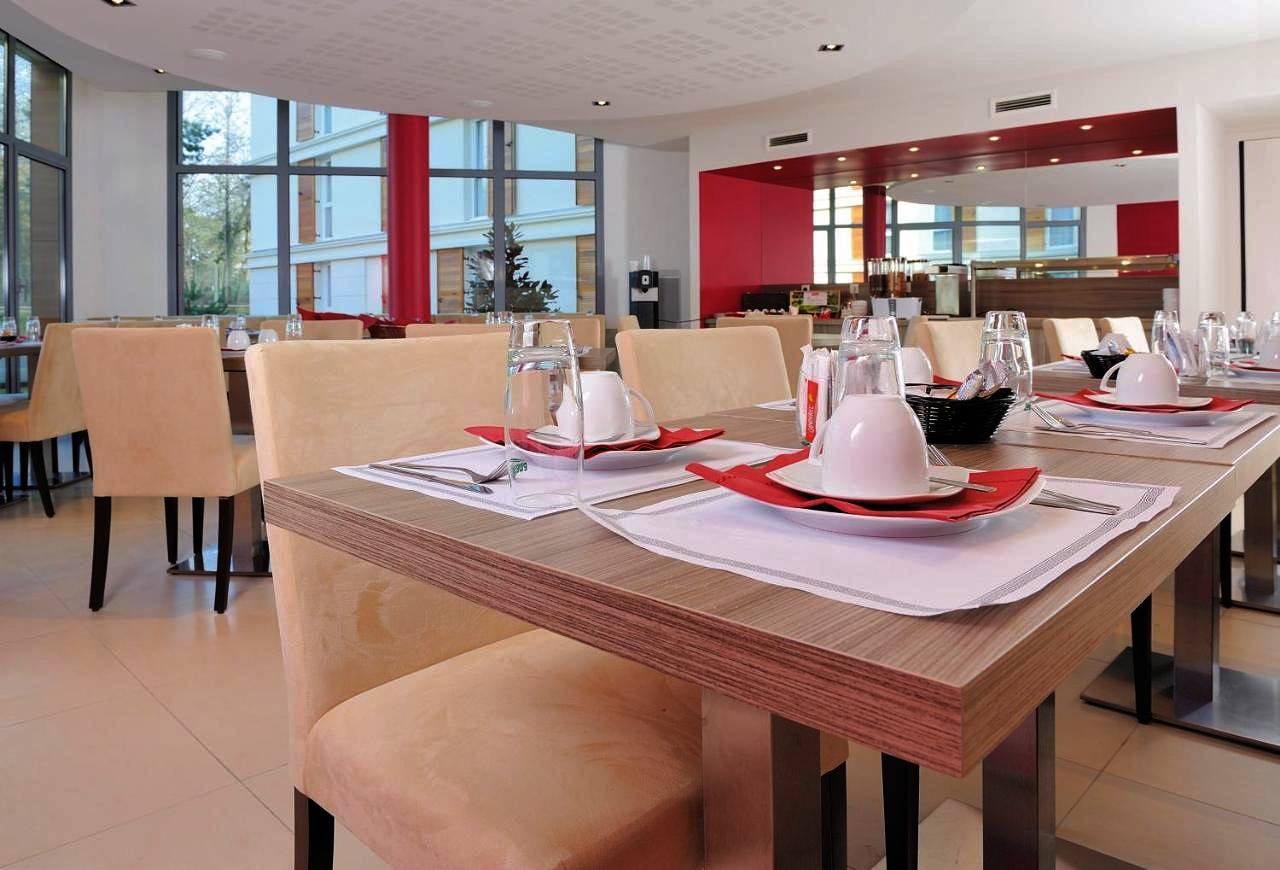 Residhome Paris-Guyancourt in Guyancourt, Yvelines