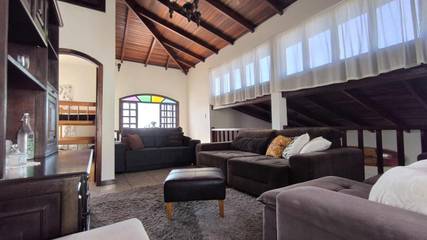 Maison d’hôte pour 4 personnes, avec jacuzzi et piscine, adapté aux familles dans Porto-Novo