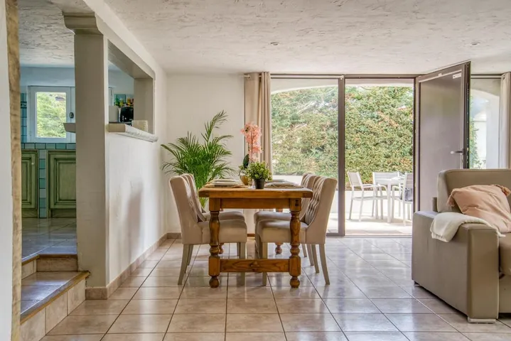 Apartamento de vacaciones para 4 personas, con vistas y jardín - 1
