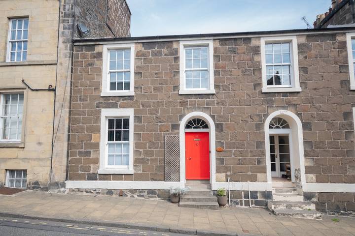 Log cabin for 6 people, with Garden in Stirling