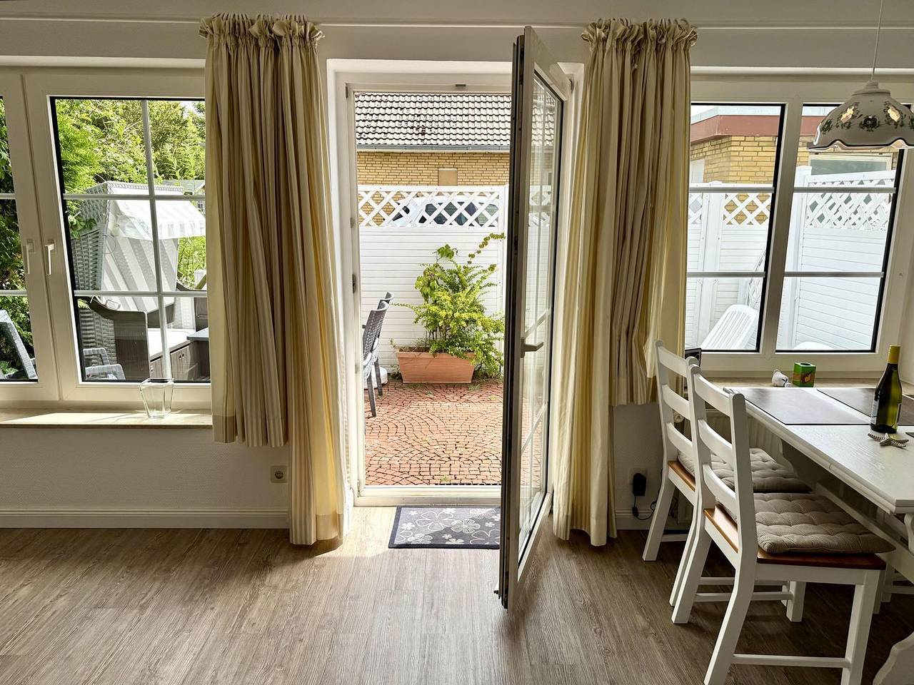 Ganze Wohnung, Gemütliche 2-Zimmer Ferienwohnung für 4 Personen, strandnah in Westerland in Westerland, Sylt (Gemeinde)