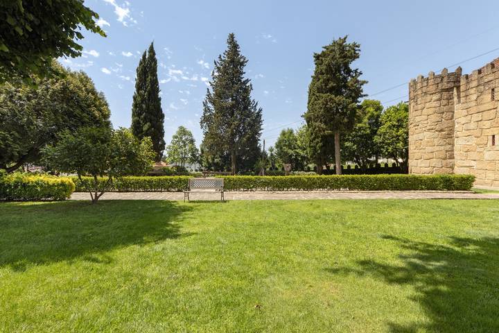 Apartamento entero, Suite Princess en el Castillo de Portugraal in Paredes, Distrito de Porto