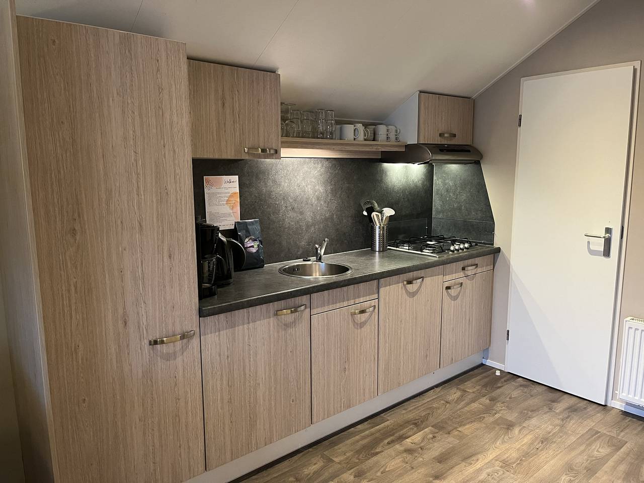 6 persoons eco-lodge in natuurrijke omgeving. in Ossenzijl, Nationaal Park Weerribben-Wieden