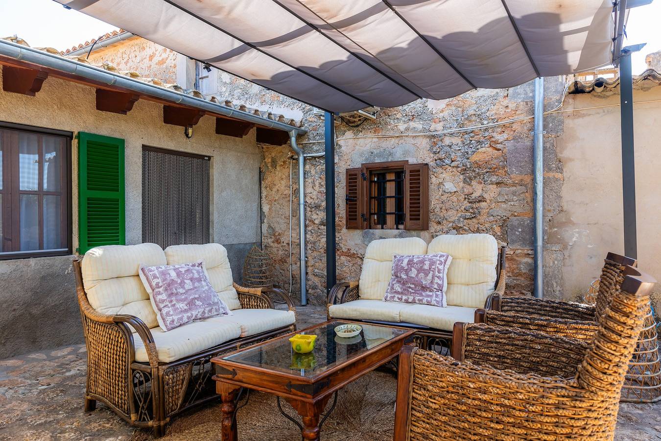 Maison de campagne 'Can Hostalet' avec terrasse privée, Wi-Fi et climatisation in Es Llombards, Santanyí