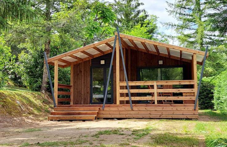 Chalet pour 6 personnes, avec bassin pour enfant et jardin, adapté aux familles