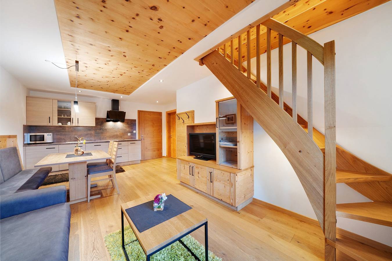 Entire apartment, Thalerhof Apartment Christoph with Wi-Fi, Balcony & Garden in Vöran, Sarntal Alps