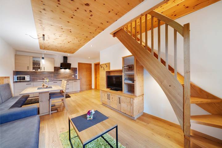 Entire apartment, Thalerhof Apartment Christoph with Wi-Fi, Balcony & Garden in Vöran, Sarntal Alps