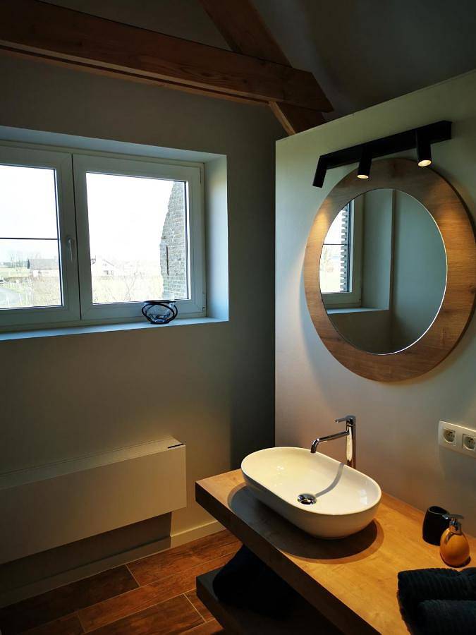 Location de vacances pour 5 personnes, avec jardin et vue, adapté aux familles à Furnes - 3