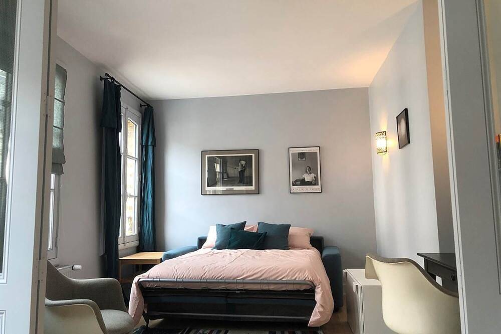 Apartamento entero, Beautiful apartment in a townhouse with a garden, fully renovated in 2021. in Sainte-Famille-en-Auge, Region de Lisieux