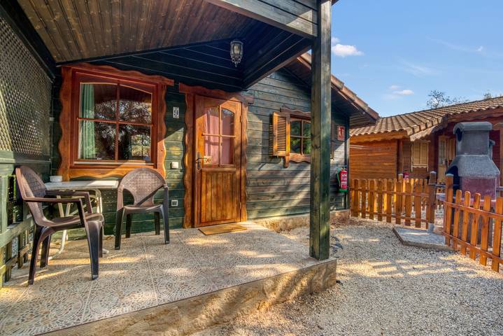 Villa for 2 people, with yard, with pets in Spain