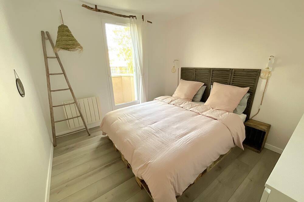 Apartamento entero, Bright 3-room apartment with balcony 12 min from Versailles and 5 min from the Golf National! in Voisins-le-Bretonneux, Yvelines