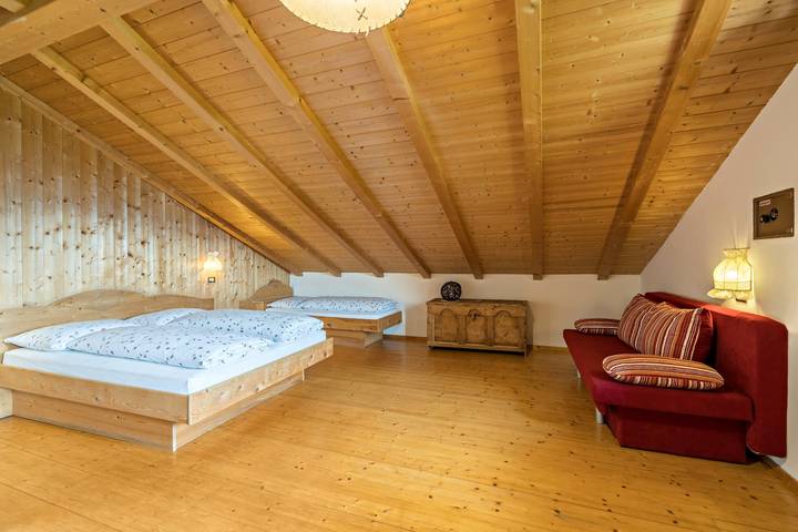 Appartement entier, Appartement "Sonnenblume - Nusserhof" près de la station de ski avec vue sur les montagnes et balcon in Hafling Oberdorf, Hafling