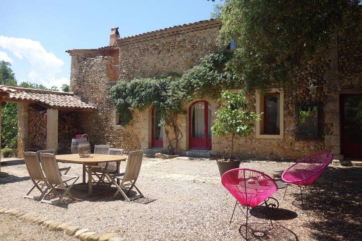 Chambre d’hôte pour 3 personnes, avec terrasse et jardin à Saint-Martin-de-Brômes
