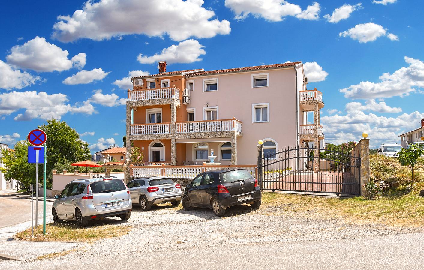 Ganze Wohnung, Ferienwohnung für 4 Personen mit Balkon in Stinjan, Südküste Istrien