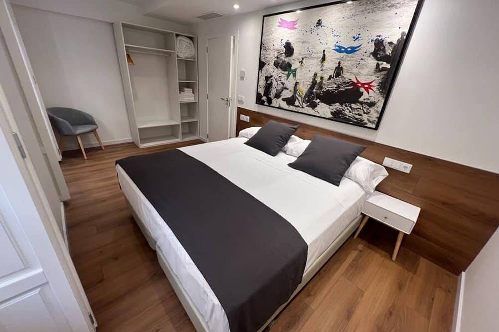 Old Town Flats Casa del Bisbe Premium in Valencia City Centre, Valencia