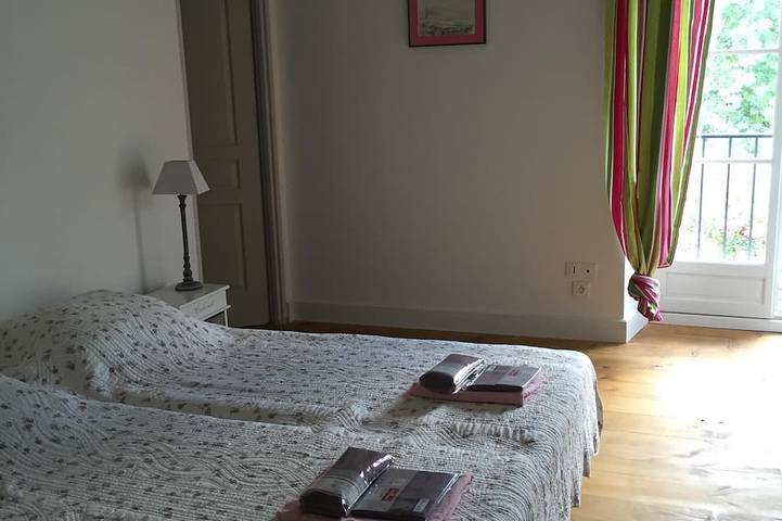 Location de vacances pour 14 personnes, avec terrasse et jardin à Sorgues - 4