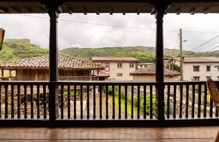 Casa rural para 2 personas, con Balcón y Terraza además de Jardín y Vistas en Posada de Valdeón - 3