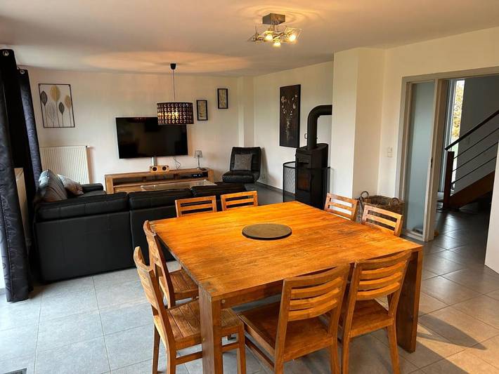 Location de vacances pour 8 personnes, avec vue et jardin à Bertogne - 4