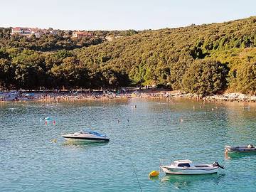 Gîte pour 4 personnes, avec jardin à Roz-Landrieux