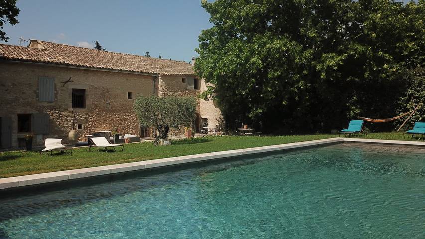 Maison de vacances pour 14 personnes, avec terrasse et jardin, animaux acceptés dans les Bouches-du-Rhône - 4