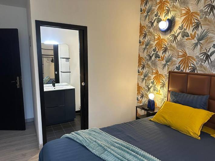 Location de vacances pour 2 personnes, avec jardin et terrasse ainsi que piscine et vue, animaux acceptés à Saint-Xandre - 3