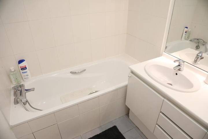 Gîte pour 6 personnes, avec balcon et vue à Saint-Cyr-l'École - 4