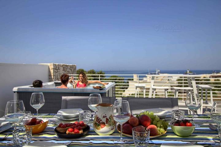 Location de vacances pour 6 personnes, avec terrasse et jacuzzi dans Santa Maria di Leuca - 2