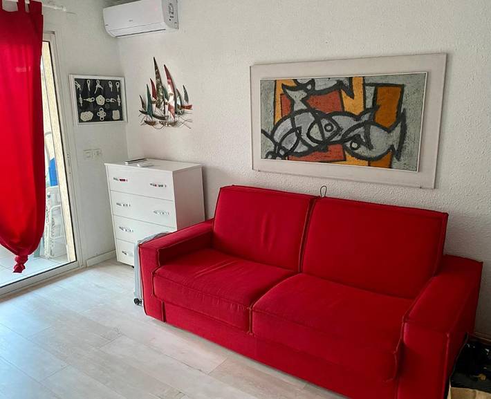 Appartement de vacances pour 3 personnes, avec piscine ainsi que jardin et vue, animaux acceptés