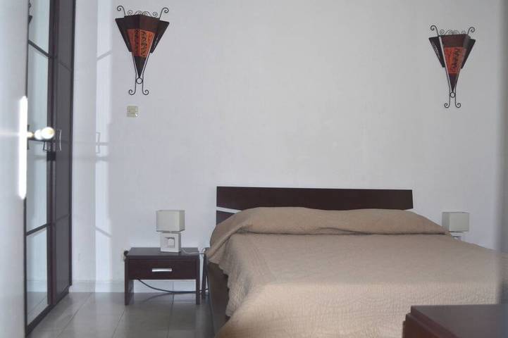 Gîte pour 4 personnes, avec terrasse et jardin à Peri - 3