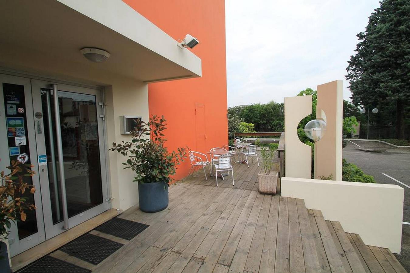 Adonis Lyon Est Artys Hotel in Saint-Priest, Ródano