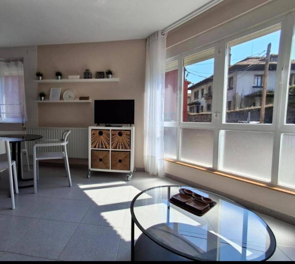 Apartamento entero, Apartment with Balcony in Arriondas, Costa Verde