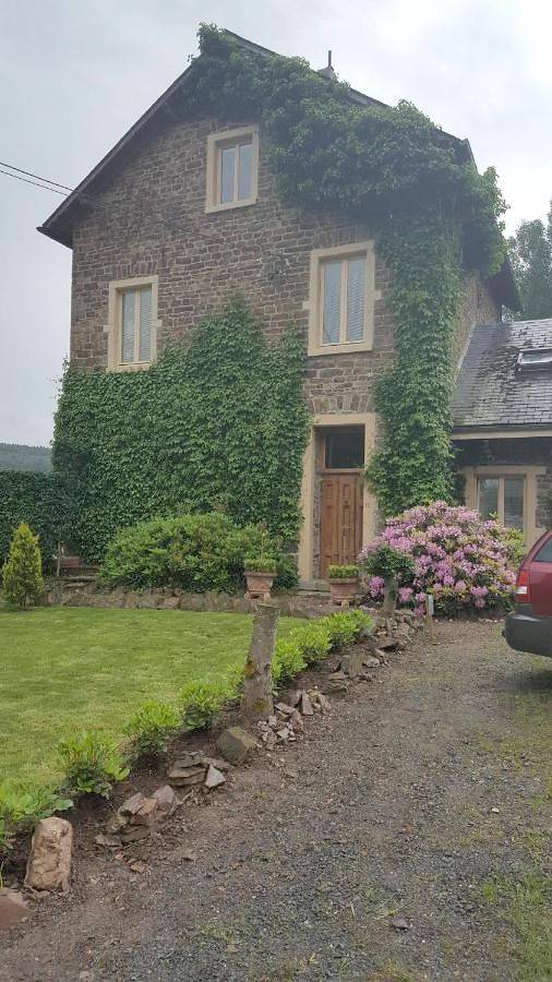 Gîte pour 2 personnes, avec jardin et jacuzzi à St. Vith - 4