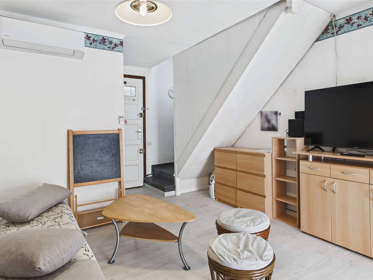 Maison climatisée rénovée 2 pièces, 2 cabines avec terrasses à 500m de la plage, parking inclus in Grau-d'Agde, Agde