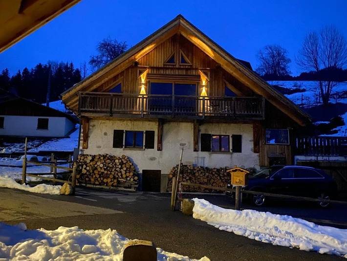 Gîte pour 14 personnes, avec Balcon et Jacuzzi ainsi que Terrasse et Jardin à Le Bouchet-Mont-Charvin - 3