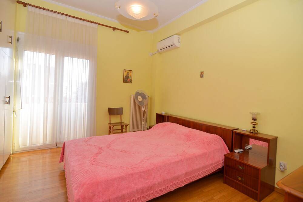 Ganze Wohnung, Mytilini central apt 5 min walk from port, shops in Lesbos