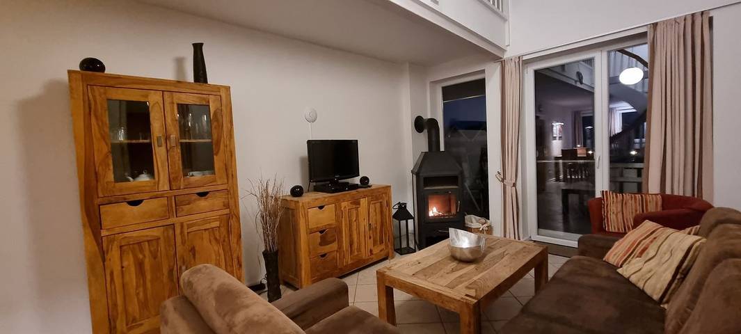 Ferienpark für 6 Personen, mit Balkon und Whirlpool sowie Sauna und Seeblick an der Müritz