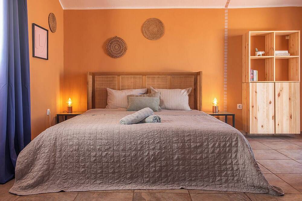 Co-Living at Casa Cocolores in Villaverde, La Oliva