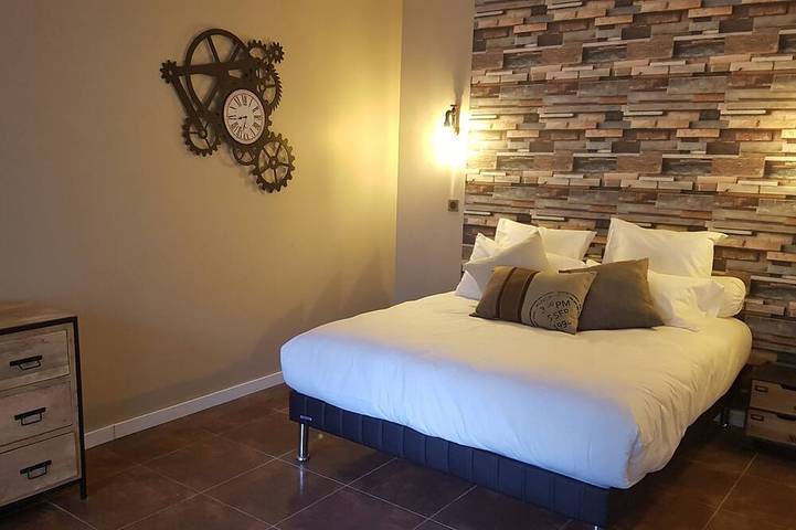 Chambre d’hôte pour 2 personnes, avec jacuzzi et piscine à Le Plan-de-la-Tour - 2