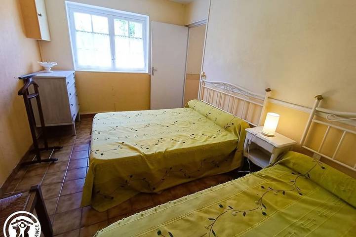 Location de vacances pour 5 personnes, avec piscine et jardin, animaux acceptés à Caillac - 3