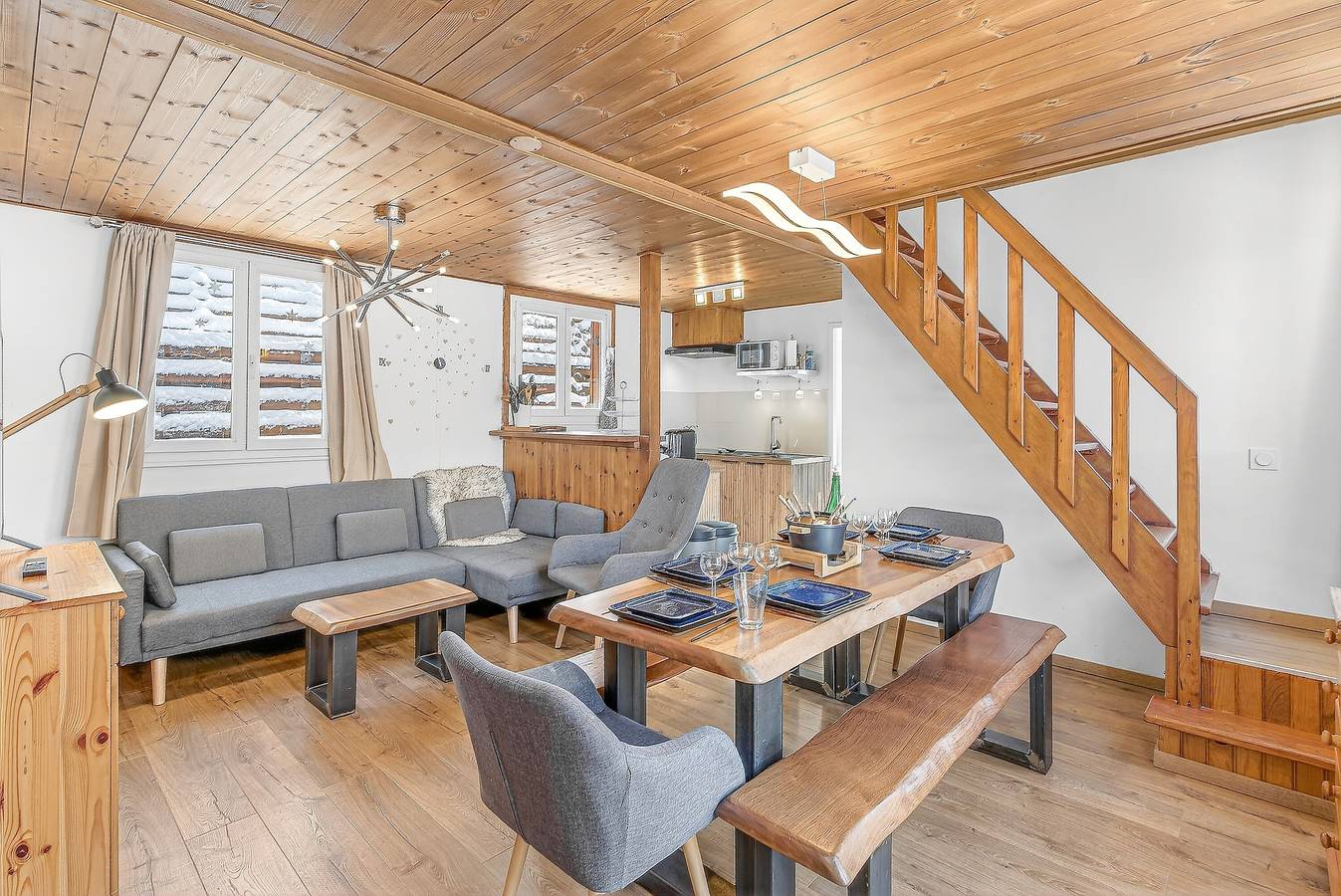 Ferienhaus 'Entier Avec Spa 6 Personnes' mit Bergblick, Wlan und Klimaanlage in Seyne, Alpes-de-Haute-Provence