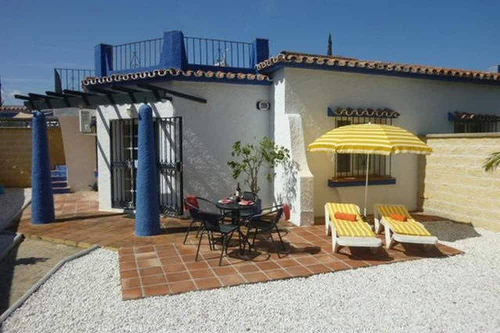 Casa Del Mar Bungalow In San Pedro Alcantara Marbella Playa in San Pedro de Alcántara, Marbella