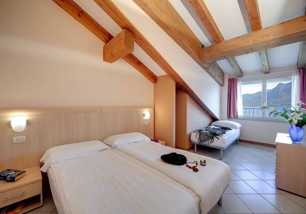 Ganze Wohnung, Residenz Zust Zweizimmer-Wohnung Bilo Dachgeschoss für 5 Personen in Comune di Verbania, Lago Maggiore (Piemont)